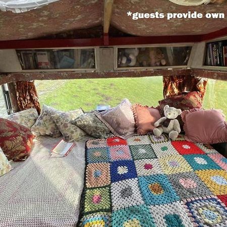 2 X Double Bed Glamping Wagon At Dalby Forest سكرابورو المظهر الخارجي الصورة