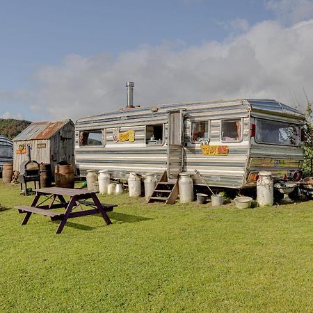 2 X Double Bed Glamping Wagon At Dalby Forest سكرابورو المظهر الخارجي الصورة