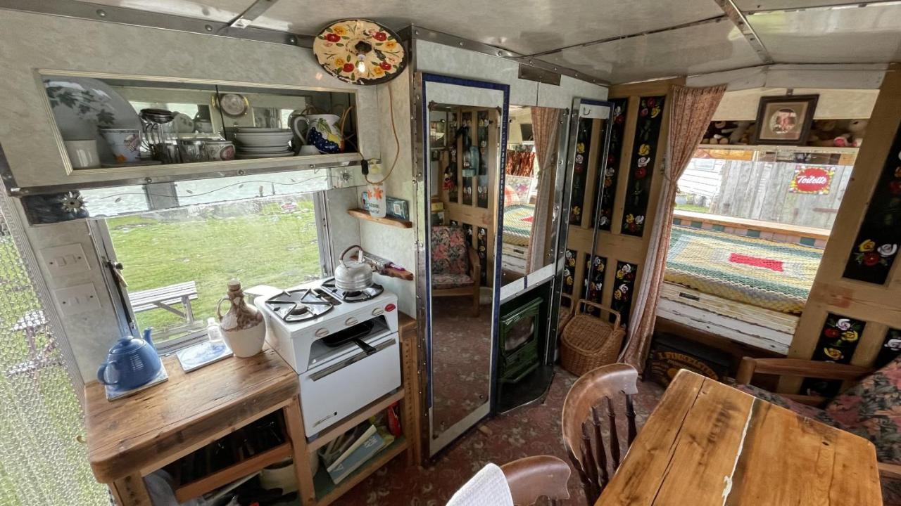 2 X Double Bed Glamping Wagon At Dalby Forest سكرابورو المظهر الخارجي الصورة
